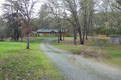 4704 Cloverlawn Drive, Grants Pass, OR 97527 - Photo 10