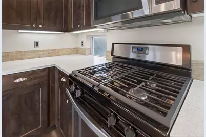 61115 Ambassador Drive, Bend, OR 97702 - Photo 12