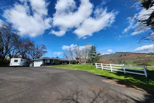 120 Hammel Rd, Eagle Point, OR 97524 - Photo 12