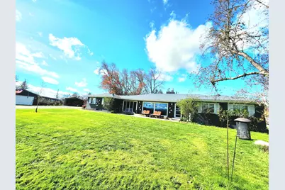 120 Hammel Road, Eagle Point, OR 97524 - Photo 2