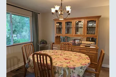 1284 Jaynes Drive, Grants Pass, OR 97527 - Photo 8