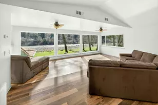 423 Fielder Ln, Grants Pass, OR 97526 - Photo 54