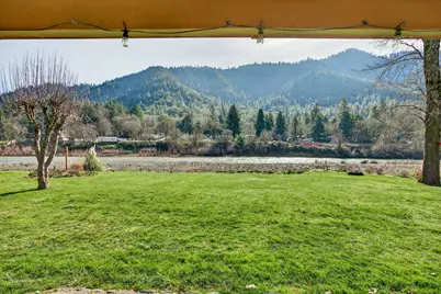 423 Fielder Lane, Grants Pass, OR 97526 - Photo 12