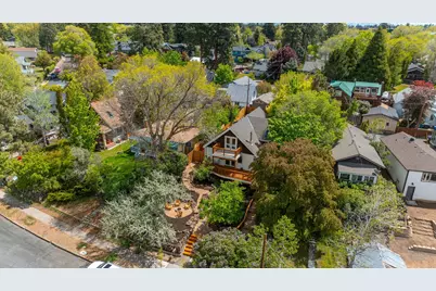 104 NW Congress Street, Bend, OR 97703 - Photo 74