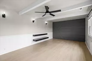 140 N 8th St, Central Point, OR 97502 - Photo 16