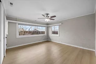 140 N 8th St, Central Point, OR 97502 - Photo 18