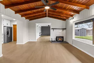 140 N 8th St, Central Point, OR 97502 - Photo 8