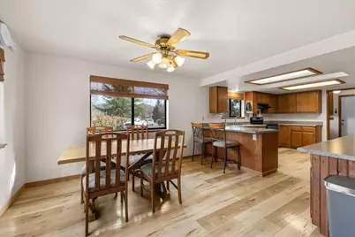 1422 Wineteer Lane, Grants Pass, OR 97527 - Photo 12