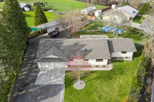 1422 Wineteer Ln, Grants Pass, OR 97527 - Photo 36