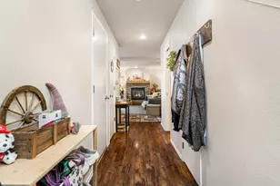 2228 SW 23rd St, Redmond, OR 97756 - Photo 6