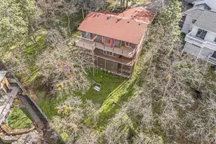 211 Glenview Dr, Ashland, OR 97520 - Photo 58