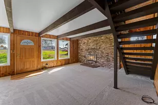 200 Sierra Dr, Eagle Point, OR 97524 - Photo 6