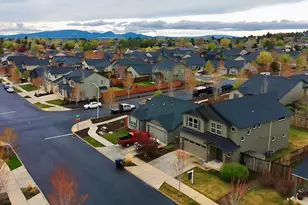 3738 SW Pumice Ave, Redmond, OR 97756 - Photo 2