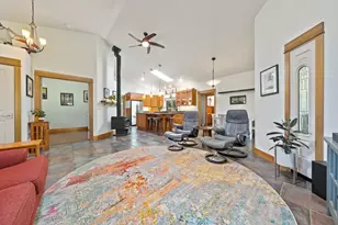 16844 Brenda Dr, Bend, OR 97707 - Photo 12