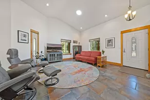 16844 Brenda Dr, Bend, OR 97707 - Photo 14