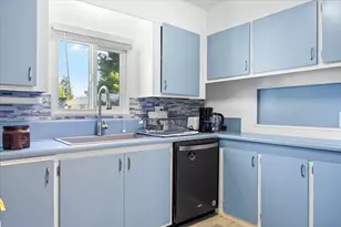 2252 Table Rock Rd, Medford, OR 97501 - Photo 6