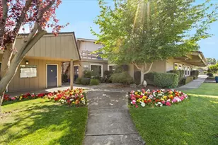 2252 Table Rock Rd, Medford, OR 97501 - Photo 1