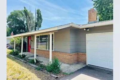 6276 Bryant Avenue, Klamath Falls, OR 97603 - Photo 2