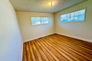 6276 Bryant Ave, Klamath Falls, OR 97603 - Photo 32