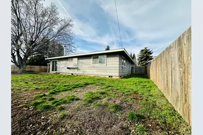 6276 Bryant Avenue, Klamath Falls, OR 97603 - Photo 8