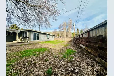 6276 Bryant Avenue, Klamath Falls, OR 97603 - Photo 6