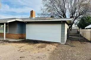 6276 Bryant Ave, Klamath Falls, OR 97603 - Photo 4