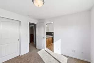 20739 NE Angora Ct, Bend, OR 97701 - Photo 26
