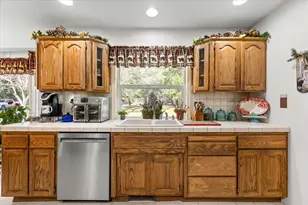 122 Carlos Ave, Rogue River, OR 97537 - Photo 10
