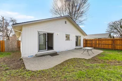 762 Your Way, Grants Pass, OR 97527 - Photo 24