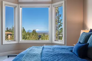3345 NW Panorama Dr, Bend, OR 97703 - Photo 8