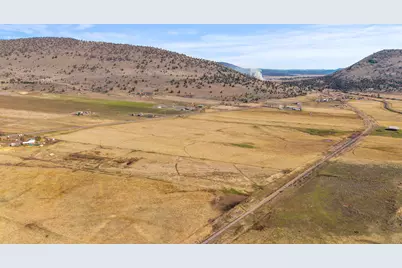 Highway 140 E #596670, Klamath Falls, OR 97603 - Photo 10