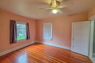 953 NE 9th St, Grants Pass, OR 97526 - Photo 8