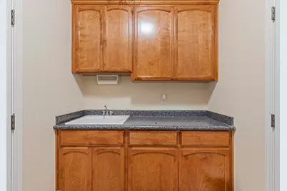 3054 Colonial Avenue, Medford, OR 97504 - Photo 20