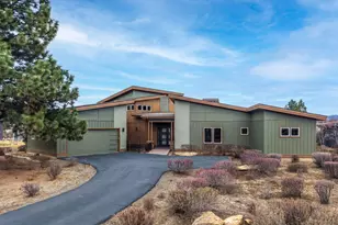 61649 Hosmer Lake Dr, Bend, OR 97702 - Photo 22