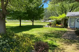 753 W Evans Creek Rd, Rogue River, OR 97537 - Photo 2