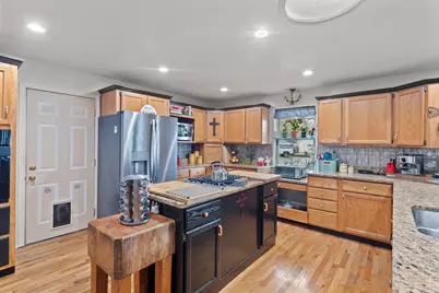 753 W Evans Creek Road, Rogue River, OR 97537 - Photo 4