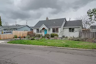 408 Marie St, Medford, OR 97504 - Photo 2