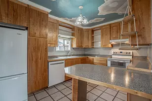 408 Marie St, Medford, OR 97504 - Photo 6