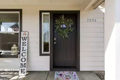 3234 NW 9th Lane, Redmond, OR 97756 - Photo 2