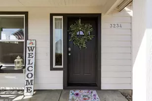 3234 NW 9th Ln, Redmond, OR 97756 - Photo 2