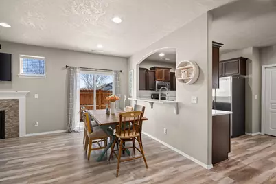 2748 NE 6th Drive, Redmond, OR 97756 - Photo 8