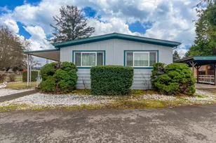 315 W Evans Creek, Rogue River, OR 97537 - Photo 2