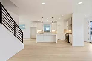 21165 NE Beall Dr, Bend, OR 97701 - Photo 10