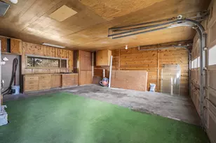 1199 SW Canyon Dr, Redmond, OR 97756 - Photo 30