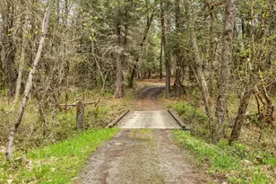 13645 E Evans Creek Rd, Rogue River, OR 97537 - Photo 34