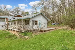 13645 E Evans Creek Rd, Rogue River, OR 97537 - Photo 10