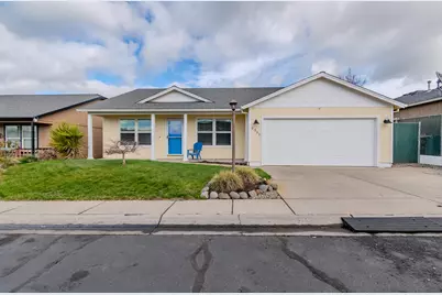 2335 New Haven Drive, Central Point, OR 97502 - Photo 1