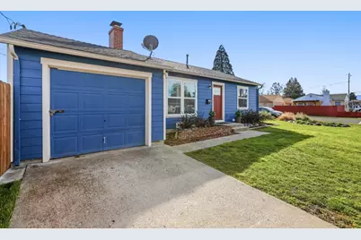 325 W Barnett Road, Medford, OR 97501 - Photo 2