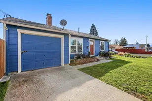 325 W Barnett Rd, Medford, OR 97501 - Photo 2