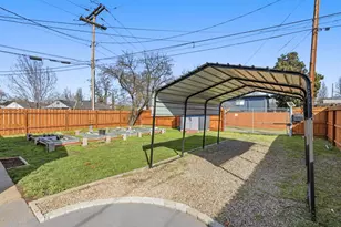 325 W Barnett Rd, Medford, OR 97501 - Photo 30